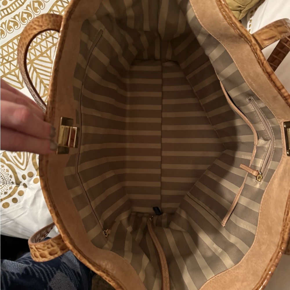 Brahmin Annika Tote-Tan safi - Picture 2 of 6